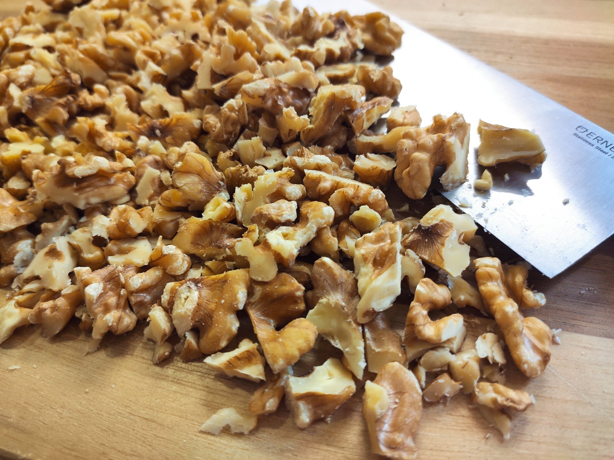 Walnuss-Marzipan Torte - Petras Rezepte
